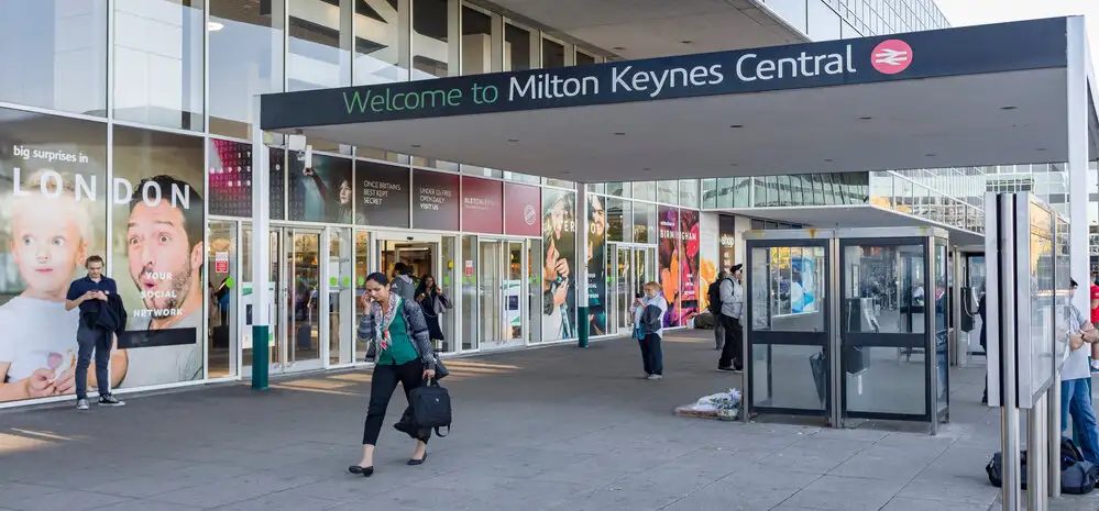 Heathrow to Milton Keynes Taxi